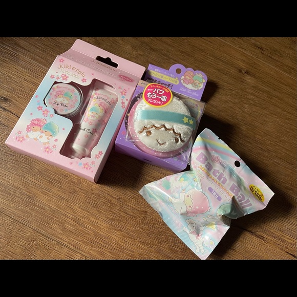 LITTLE TWIN STARS-NWT 3 Piece Beauty Bundle - Picture 8 of 10